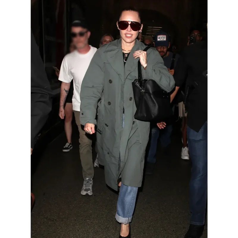 Miley Cyraus London 2025 Trench Coat